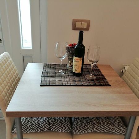 Studio Apartman Irena 2 Bijela Εξωτερικό φωτογραφία