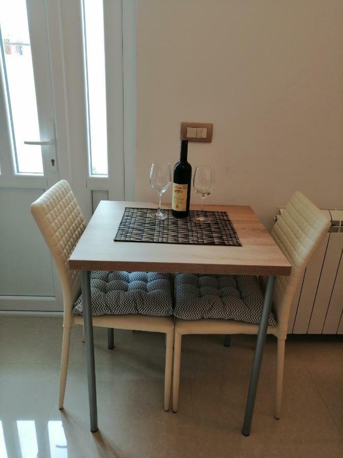 Studio Apartman Irena 2 Bijela Εξωτερικό φωτογραφία