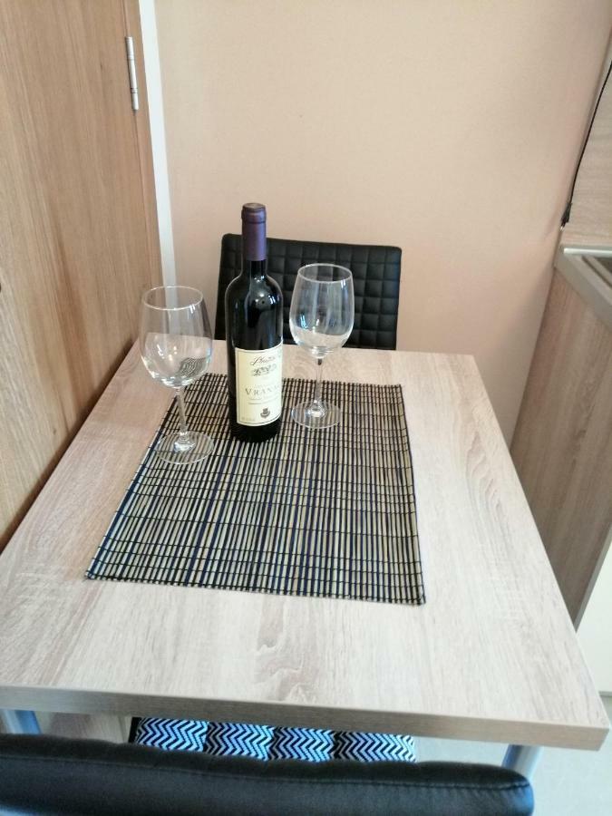 Studio Apartman Irena 2 Bijela Εξωτερικό φωτογραφία
